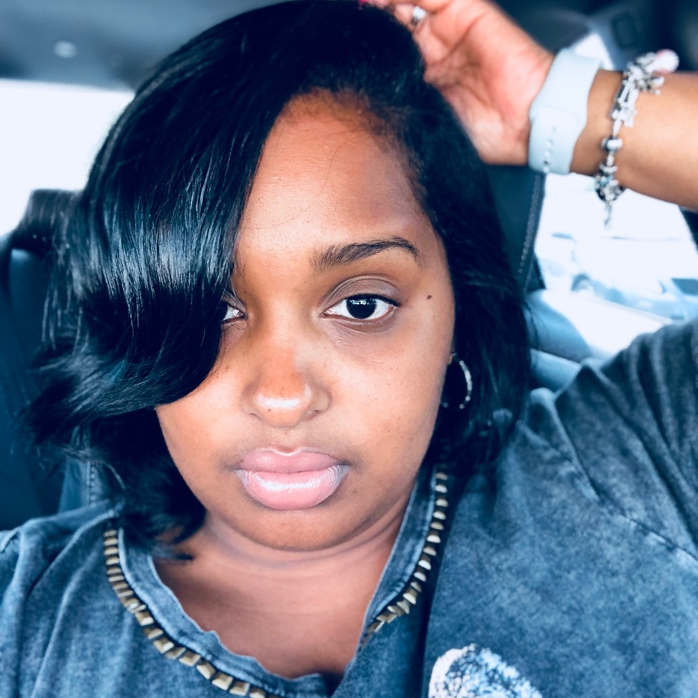 Meet your Posher, Victoria